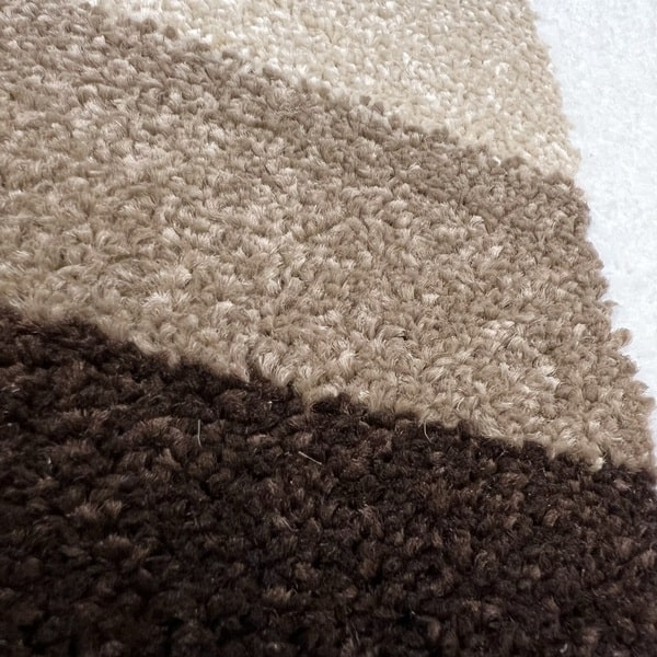 Модерен килим - Ирис 300 Бежов - детайл - 2